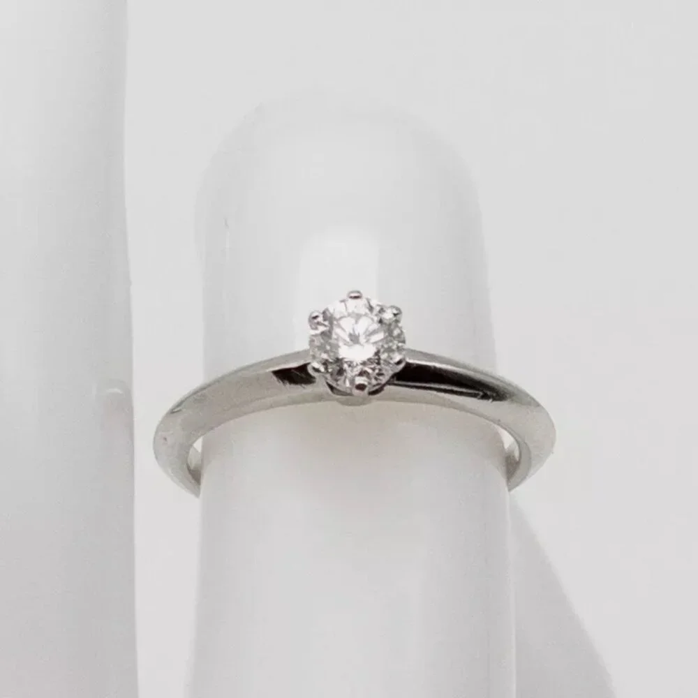 Tiffany & Co .32ct FLAWLESS Round Diamond Platinum Wedding Ring